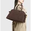 2025 Winter New European and American Retro High-End Large Capacity Matte Commuter Bag Versatile Shoulder Handbag Women's Bag