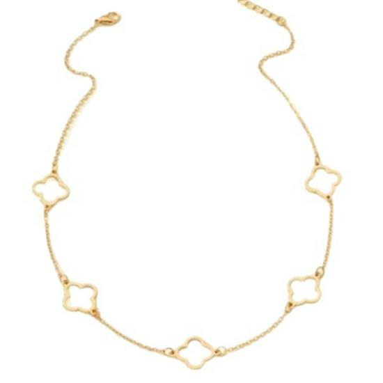 Elegant Hollow Four-Leaf Clover Flower Necklace - Women's High-End Clavicle Chain