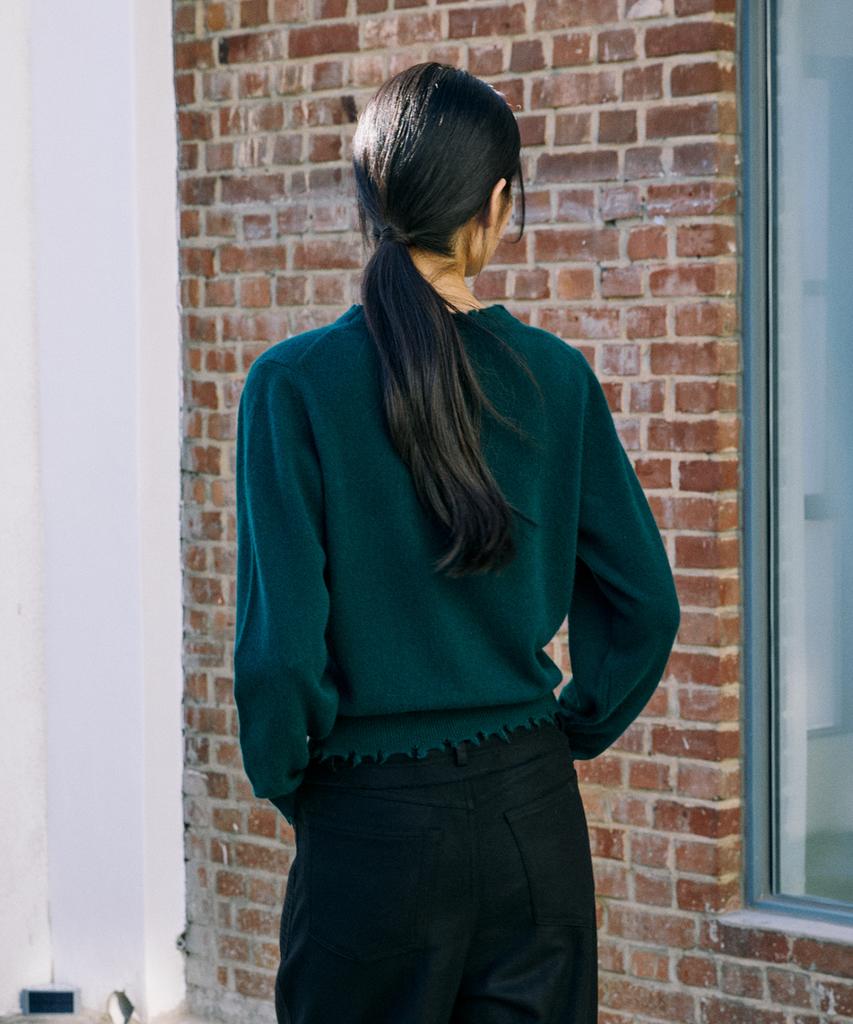 SHINE ON YOU Premium 100% Cashmere Frey Edge Round Neck Knit_Forest Teal