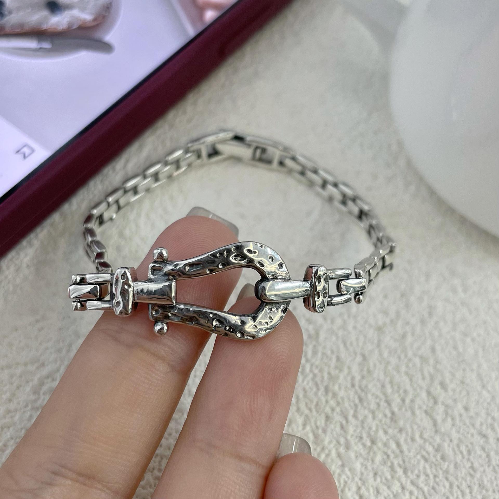 

Серебряный браслет с текстурой подковы: Женский браслет из стерлингового серебра, нишевая мода, ювелирное изделие высокого класса в стиле Ins 20cm Model