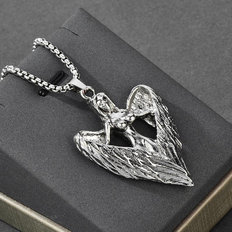 Stunning Titanium Steel Men's Necklace With Unique Geometric Animal Pendant For Stylish Accessories