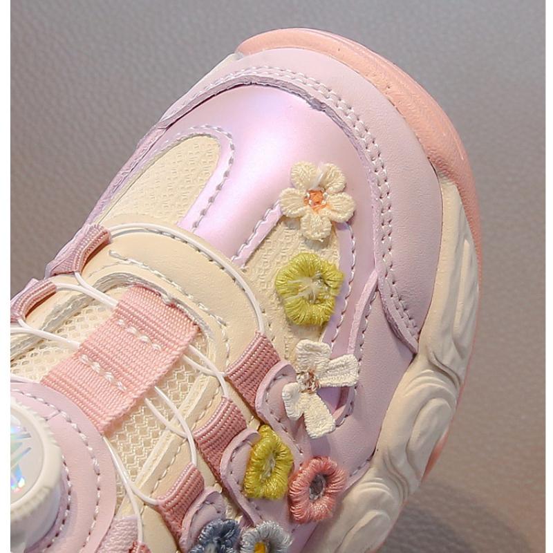 New Spring and Autumn Lightweight and Comfortable Soft Sole Girls Breathable Fashionable Versatile Casual Sports Shoes