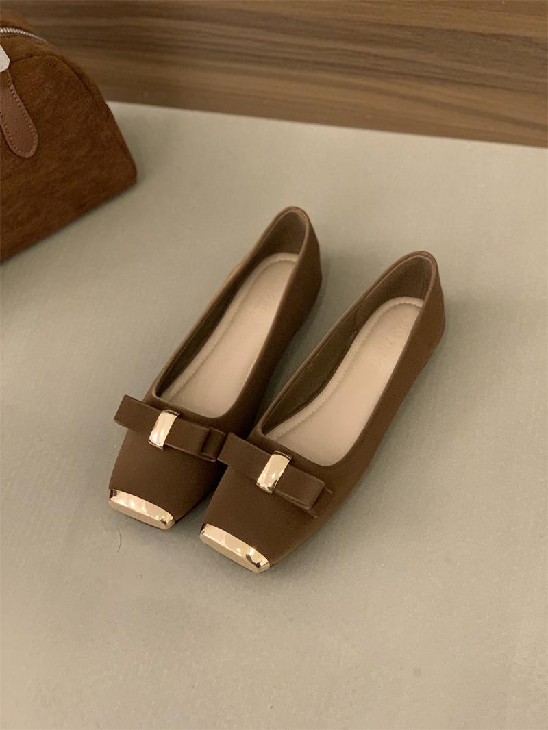 

XINZHOU temperament gentle design sense commuting single shoes women s shoes 2025 Chinese New Year with skirt evening grandma shoes 39