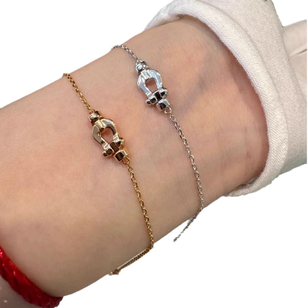 Plně pozlacený 18K růžovým zlatem Párový dárkový náramek s přezkou ve tvaru podkovy písmeno U V Náramek Gypsy Star Náramek s magnetickou přezkou