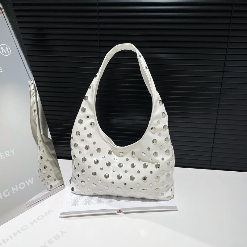 2025 Fashion Glossy PU Sense of Luxury Shoulder Bags Rivets Unique Design Personality Popularity Commute Tote Bags for Women