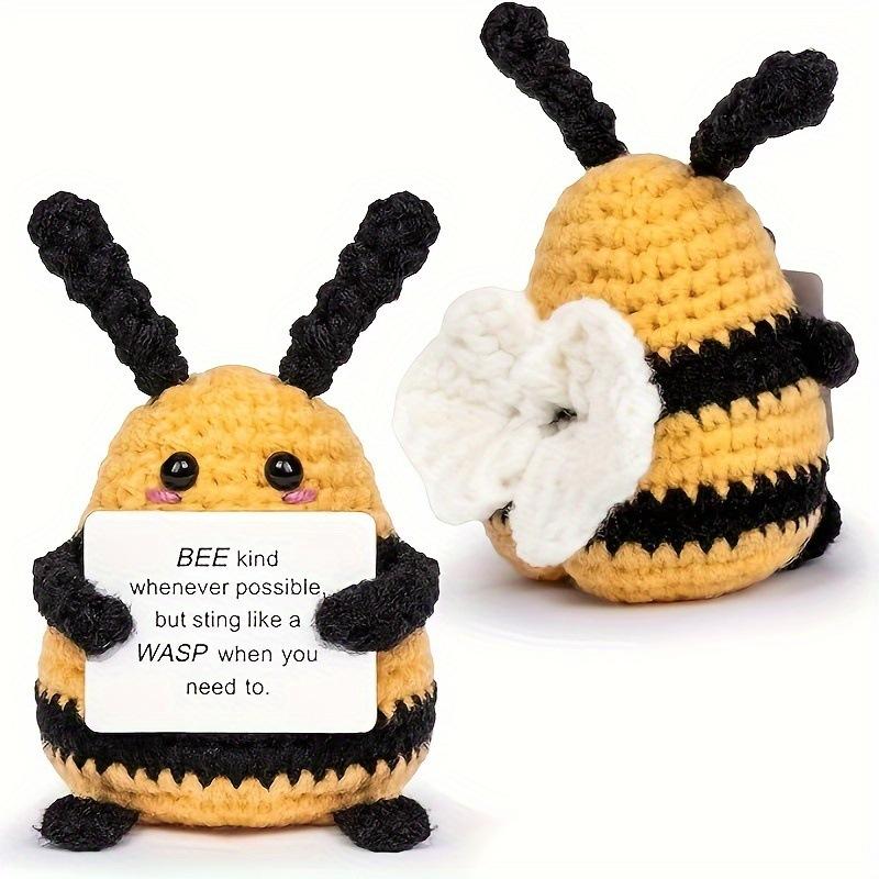 New Handmade Knitted Positive Bee Dolls Ornament Home Decoration Funny Big Butt Bee With Card Room Decor Christmas Party Gifts