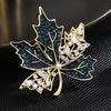 New Korean Style Fashionable Vintage Copper Micro-inlaid Maple Leaf Brooch, High-end and Elegant Designer Style Corsage