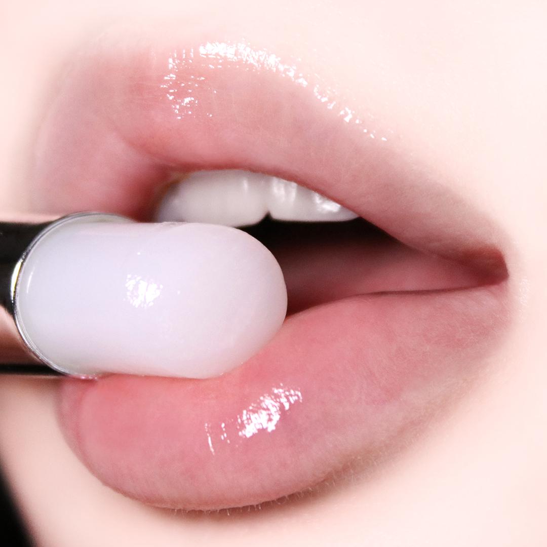 

Выберите 1 из 5 бальзамов для губ YNM Honey Natural Melting_N