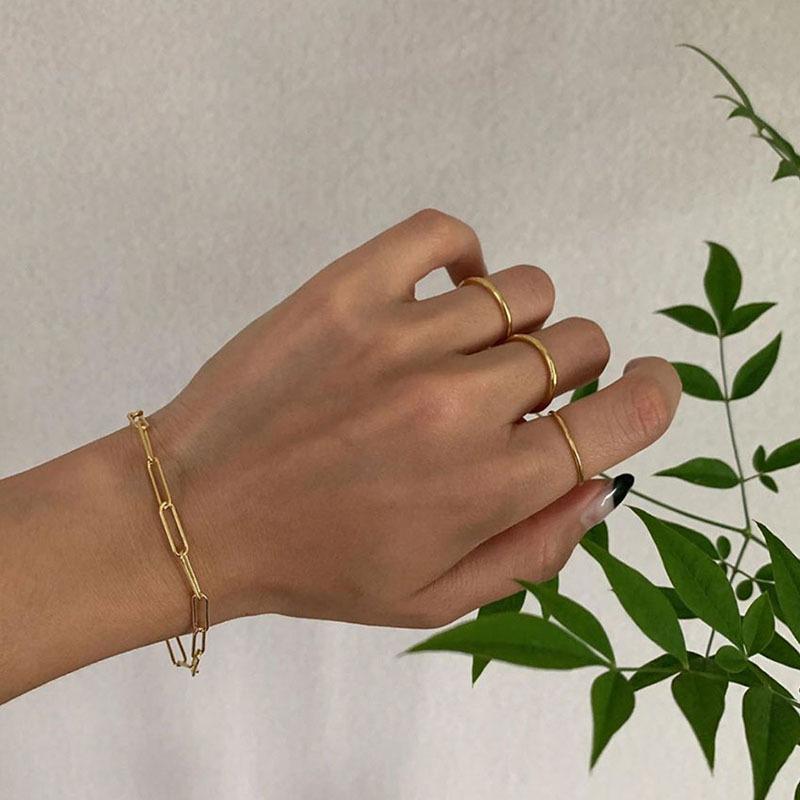 

Минималистский браслет для женщин Ins Cool Style Handpiece Браслет из сплава металла с текстурой 17CM