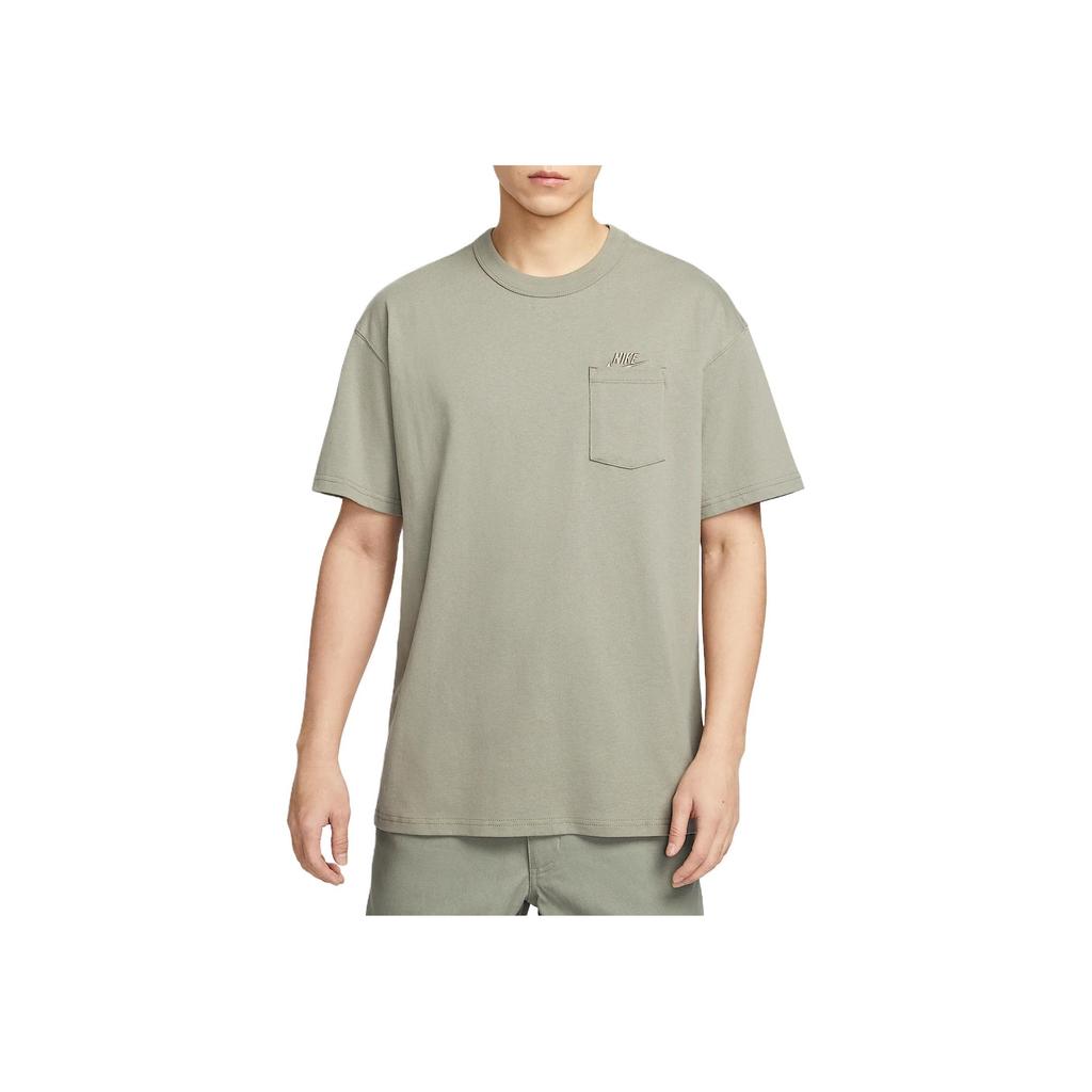 Nike Sportswear Swoosh Premium Essentials Minimalist Fashion Versatile Classic Pocket Short Sleeve T-Shirt Men Tops Light-Army-Green DQ9296-320