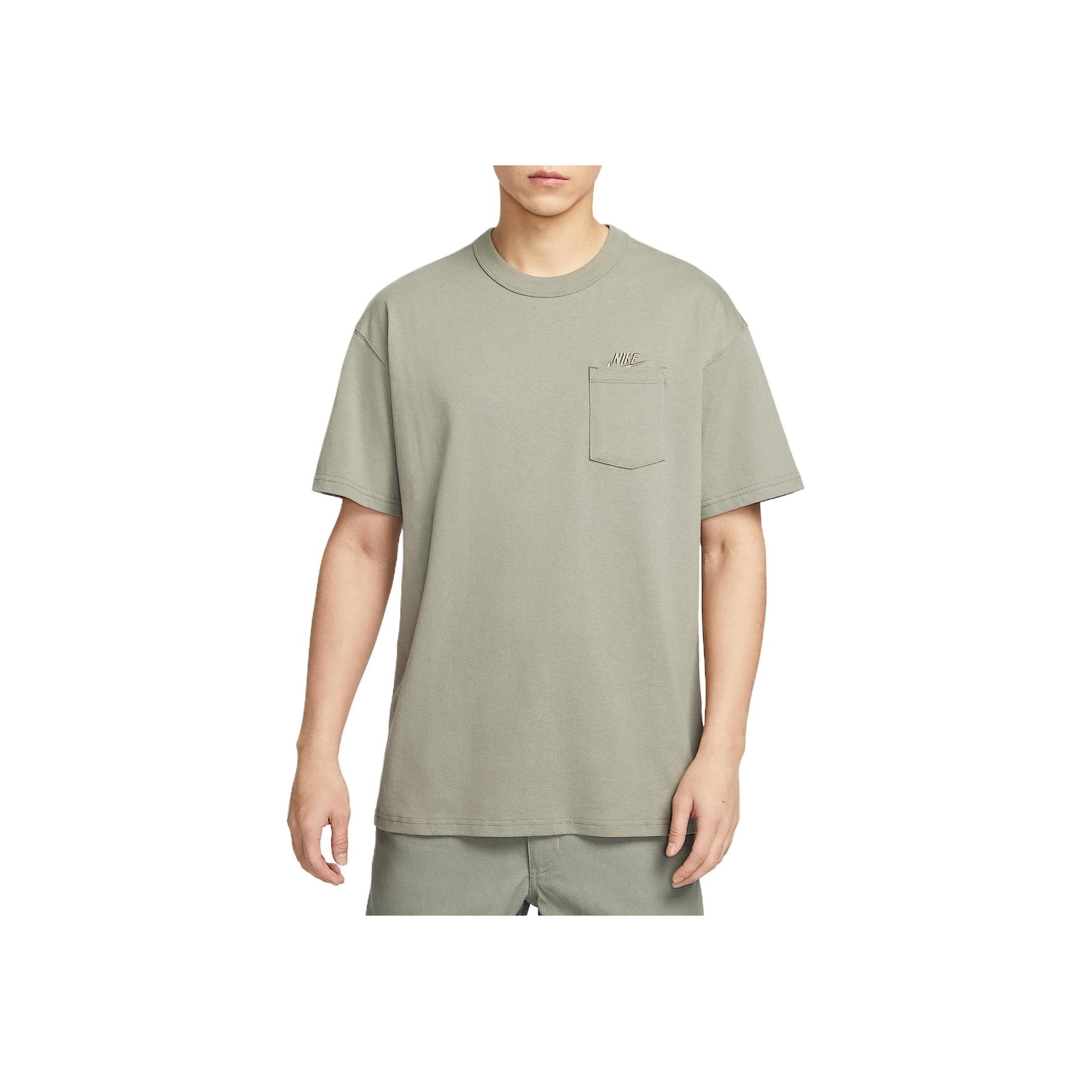 

Nike Sportswear Swoosh Premium Essentials Minimalist Fashion Versatile Classic Pocket Short Sleeve T-Shirt Men Tops Light-Army-Green DQ9296-320 S