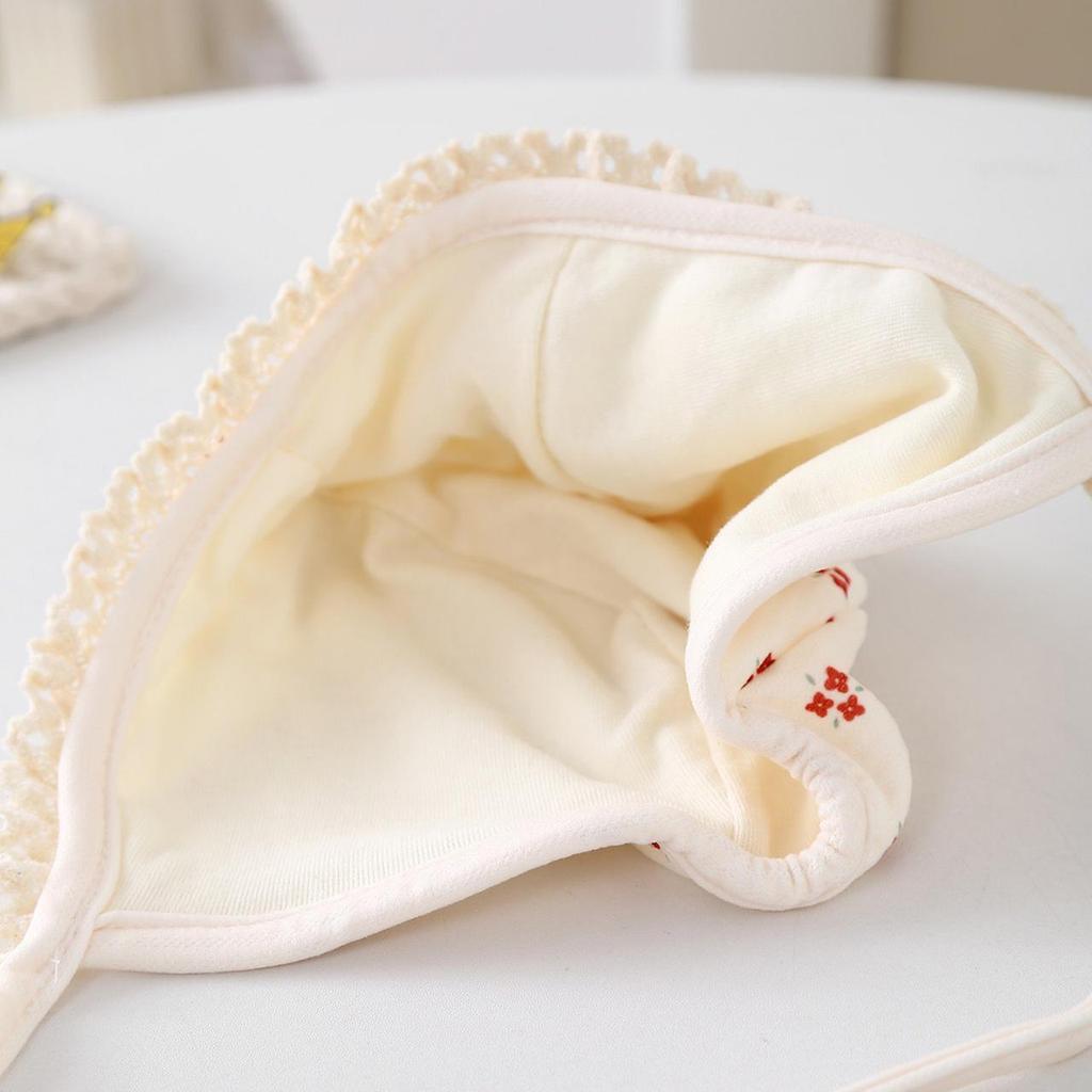 Baby Mädchen Hut mit Blumenmuster und Ohrenschutz mit süßer Schleife Neugeborenen Mützen Spitze Rüsche Säugling Baumwolle Schnürkappen für 0-12 Monate