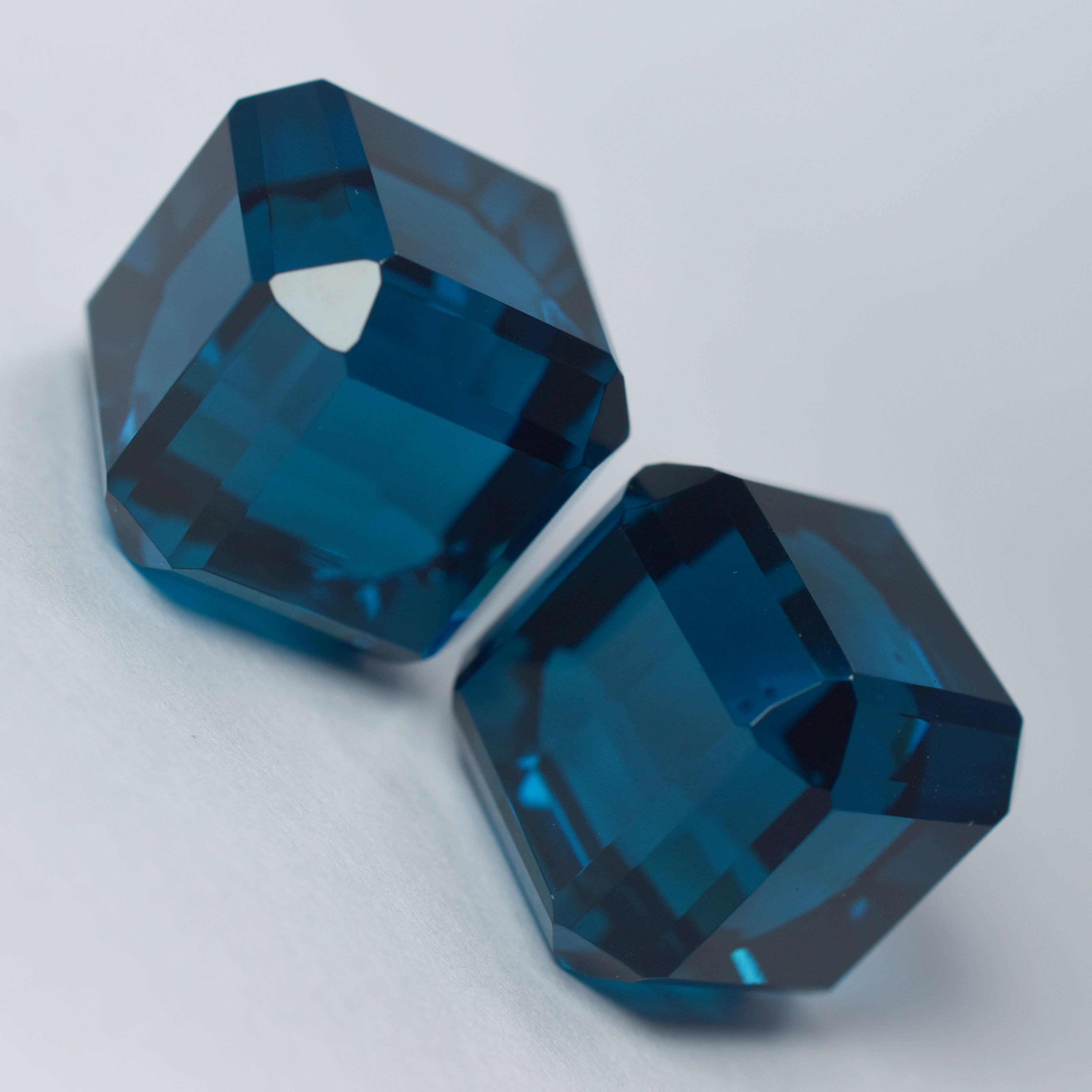 

103.20 Ct A++CERTIFIED Cube Cut Loose Gemstone Pair Big Size Rare Teal Sapphire v-88 17.4 mm approx синій