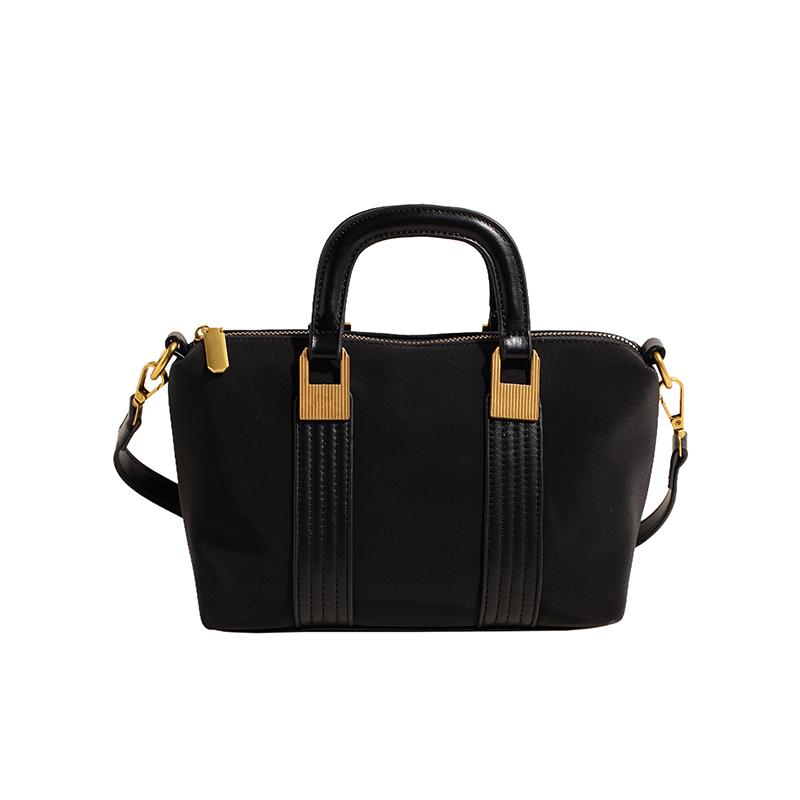 2026 New Trendy Women s Leather Handbag Classic Boston Pillow Bag Fashion Shoulder Bag Soft Soft Leather чёрный