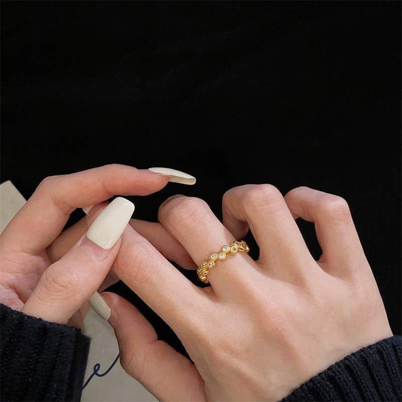 Niche Design Micro-Inlaid Zircon Medium Antique Gold Open Ring French Retro Fishtail Index Finger Ring Light Luxury Ring