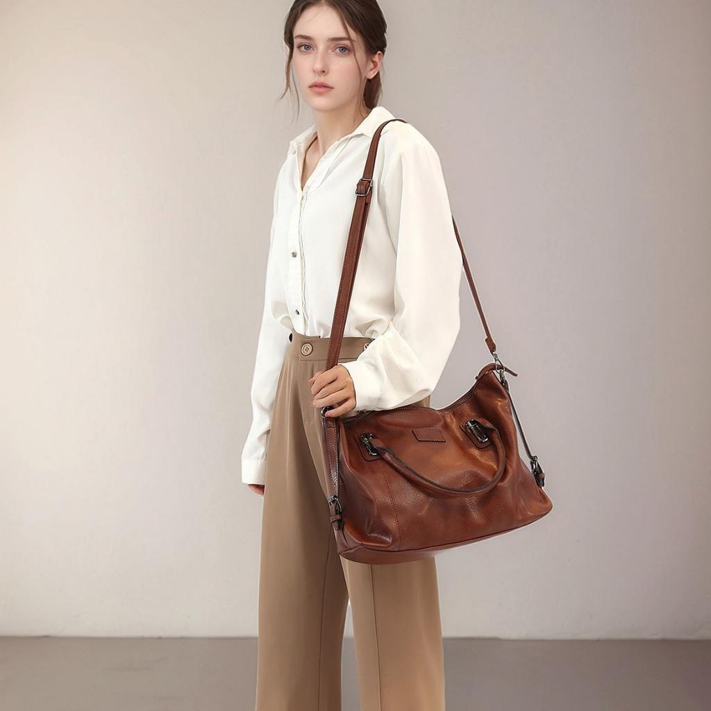European and American High End Work Commuting Bag for Women's New Fashion Retro Student Class Large Capacity One Shoulder Tote Bag