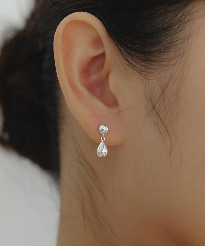 Byweekend Round Pare Earring