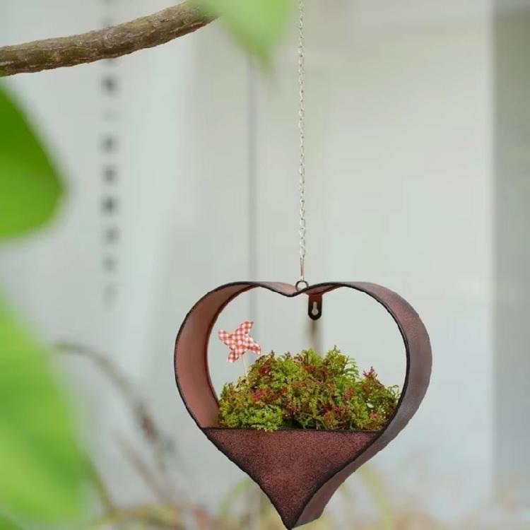 Metal Heart Shape Hanging Plant Holder for Garden Porch or Home Decoration Detachable Flower Pots Drain Hole Planter