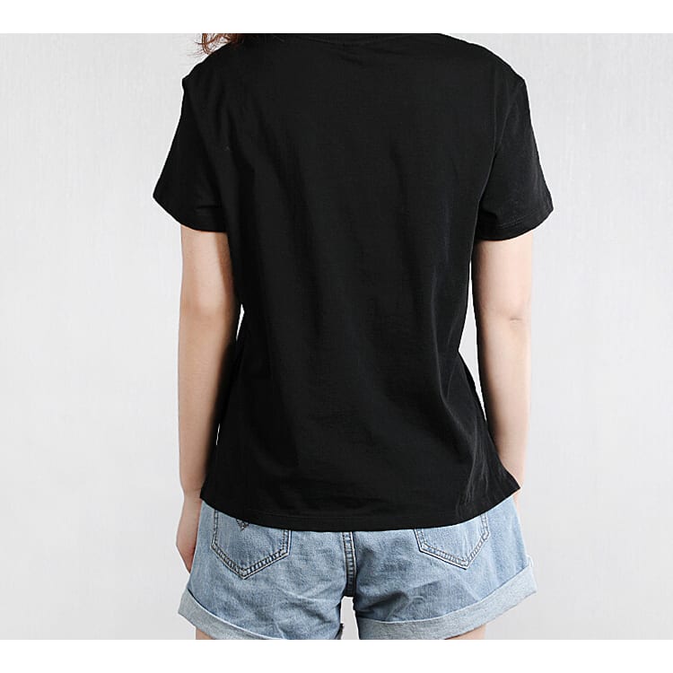 PUMA CLASSICS T Shirts Women's Black Crew Neck Moderate Straight Fit 596512-01