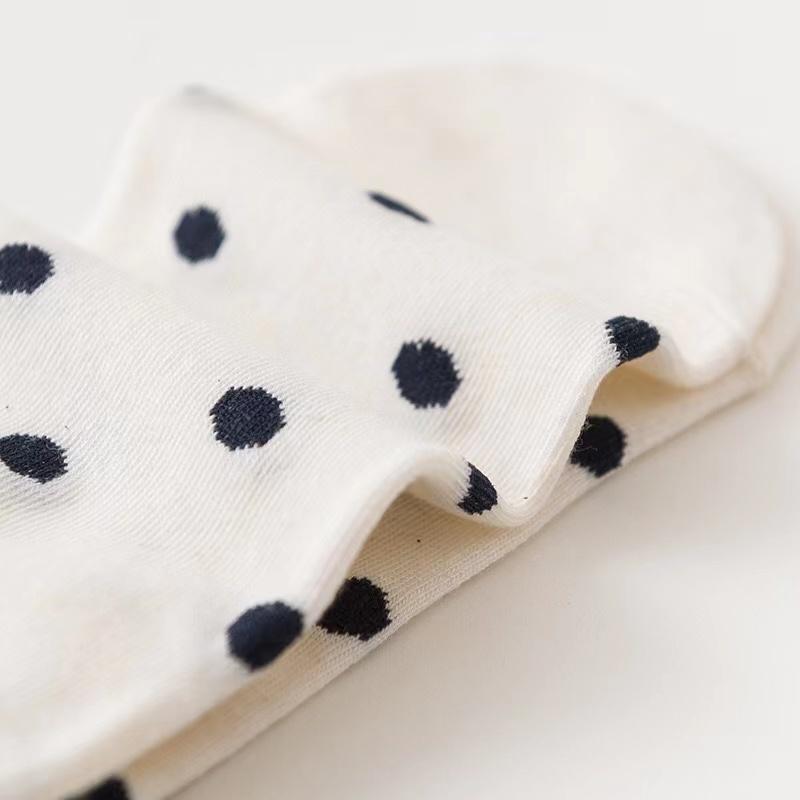 Lustige Söckchen für Damen, modische Cartoon-Ferse, Herz-Socken, niedriger Schnitt, süßer Aufdruck, kurze Baumwollsocken