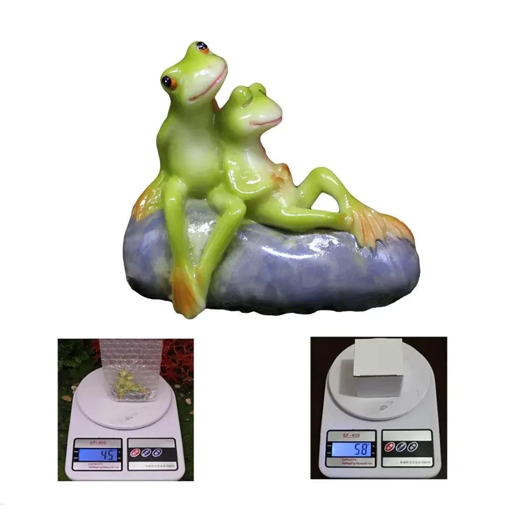 Fashion Resin Crafts Frog Statue Realistic Sitting Frog Frog Figurine Garden Decoration Cartoon Frog Sculpture
