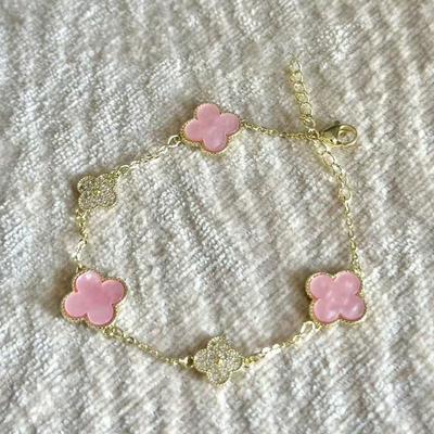Sakura Pink Four-Leaf Clover Zircon Bracelet - Luxurious, Flashy, Celebrity-Style Jewelry