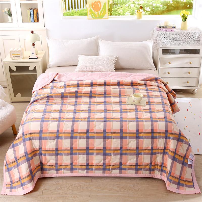 Cooling Summer Quilt, Breeze Quilt,with Multiple Pattern Options, High-Quality Summer Quilt, Skin-Friendly, and Breathable