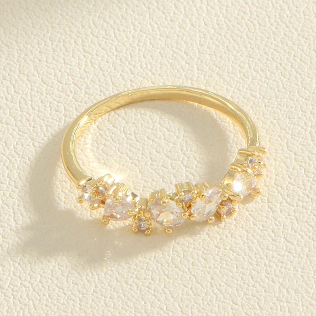 Golden Copper Ring with Synthetic Zircon Inlay Elegant Stackable Band Ring for Women