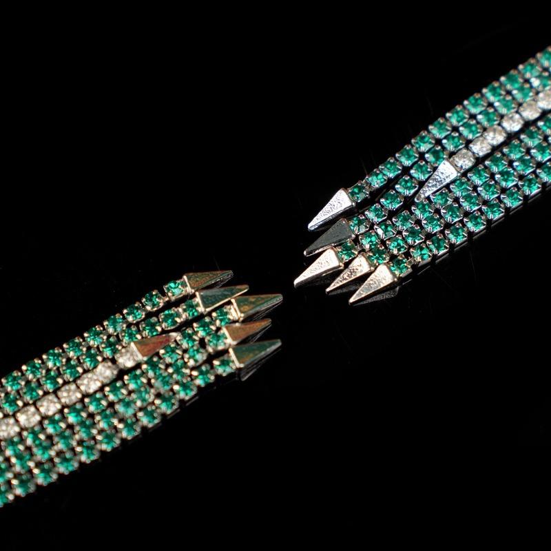 Retro Rhinestone Long Fringed Stud Earrings Fashion Style Queen Trend Earrings Light Luxury Design Fashion Earrings