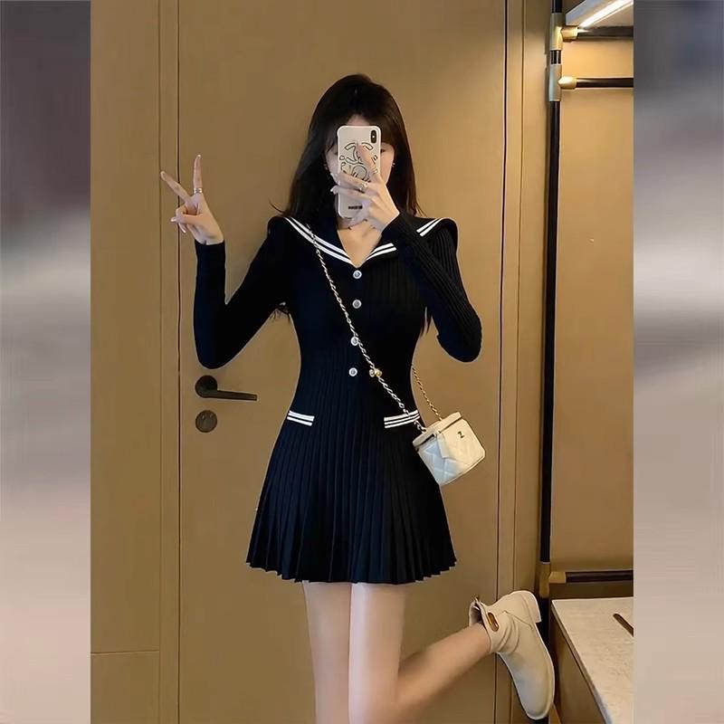 Women s Slimming Pleated Knit Dress - French Navy with Black Collar, 2025 Early Autumn Fashion M чёрный