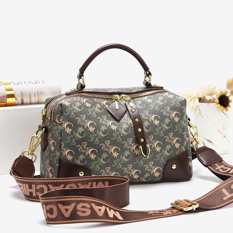 Bag Messenger Bag Women's 2025 New Handbag Shoulder Women's Bag Small Square Bag Middle-aged Mother Senior Sense Women's Bag