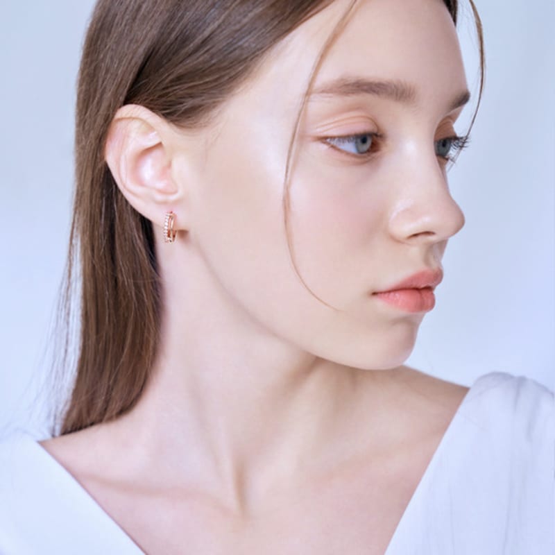 ELLE Jewelry 14K Outsider One-Touch Earrings (Gold Pin) ELGPEE435