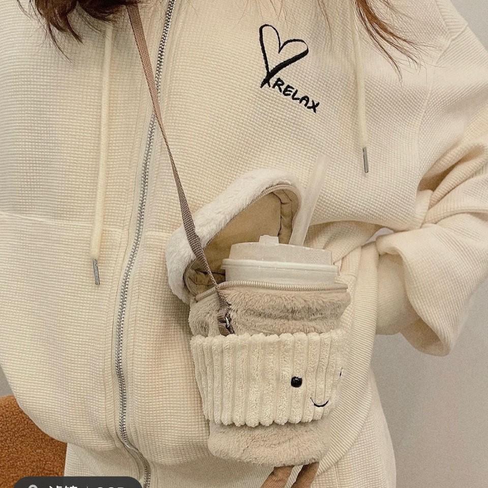 Cute Fun Bag, Playful One-Shoulder Diagonal Span Bag, Cartoon Plush Doll Bag, Milk Tea Cup, Messenger Bag.