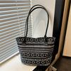 Ethnic Style Tote Bag For Women Large Capacity Summer Fashion With Zipper Closure For Daily Use