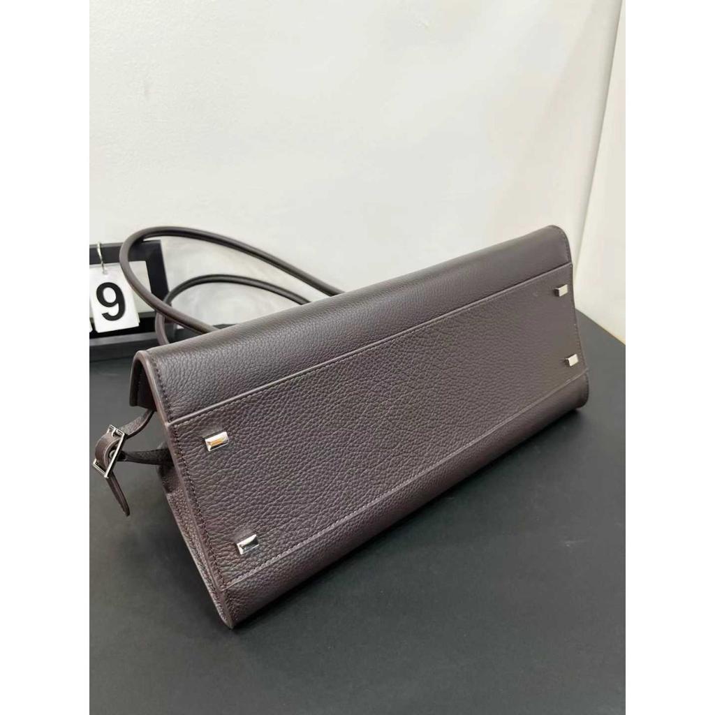 2026 Minimalist Style One-shoulder Tote Bag Top Layer Cowhide Large-capacity Bag Women's Commuter Armpit Bag Handbag Cross-border