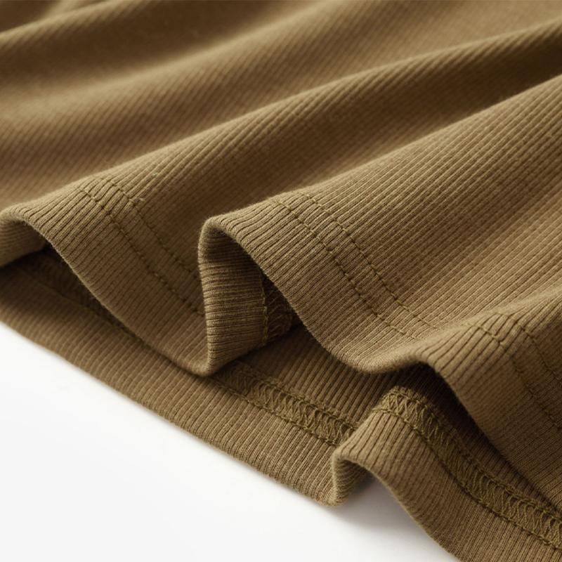 Tricou de damă, cu decolteu în U, cu mâneci scurte