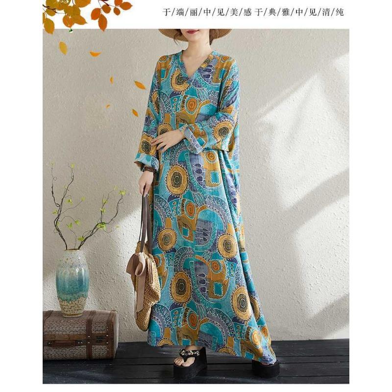 New V-neck Loose Plus Size Simple Vacation Style Long-sleeved Women's Long Dresses