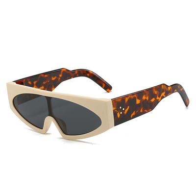 Fashion Cat Eye Sunglasses Women Retro Punk One Piece Gradient Shades Uv400 Men Trending Jelly Color Rivets Sun Glasses Oculus