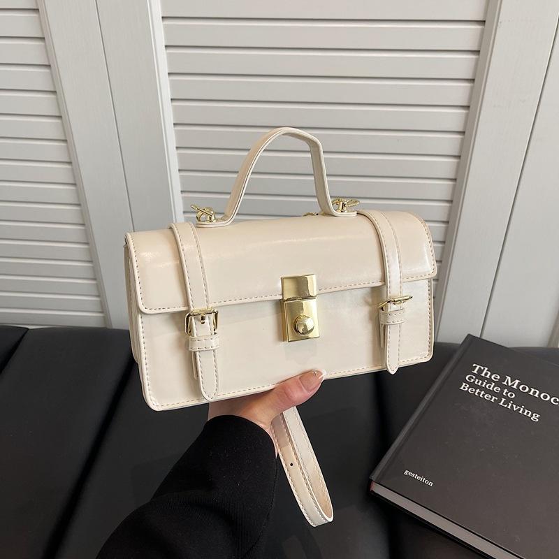 Retro Handbag Women's Shoulder Bag 2025 Spring New Simple Small Square Bag Versatile Messenger Bag