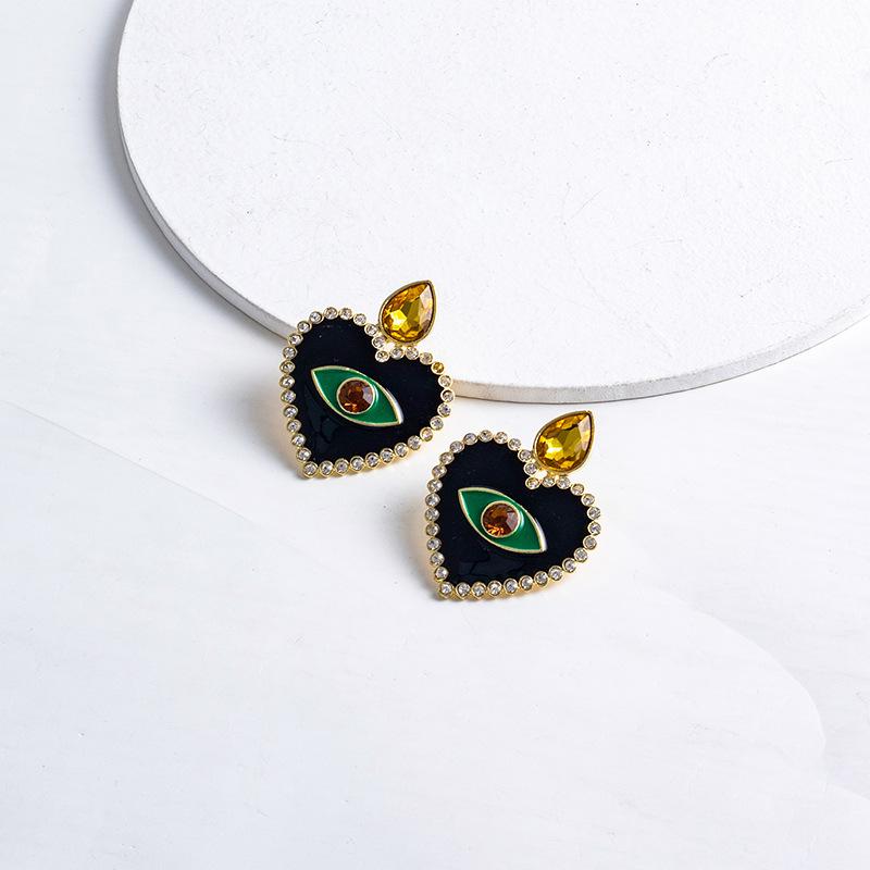 Nuevos y modernos pendientes de ojo malvado con cristales bohemios vintage y corazón de amor con diamantes de imitación para mujer, joyería étnica, regalos de fiesta.