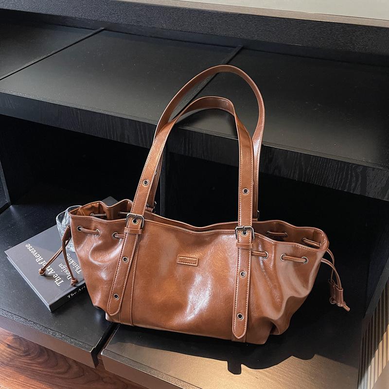 Autumn and Winter Retro Large-capacity Underarm Bag Women's 2025 New Simple Casual Tote Bag Versatile Shoulder Bag