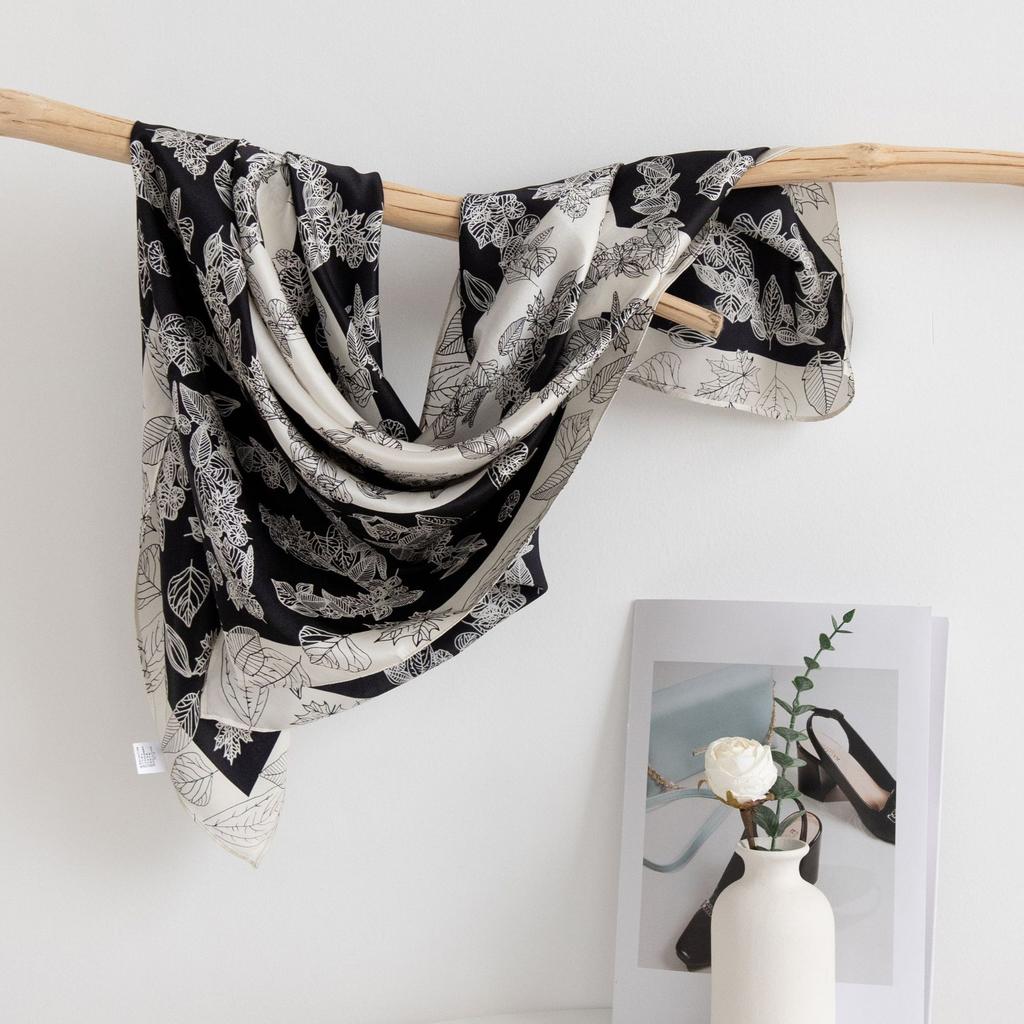 Mulberry Silk Silk Scarf for Mother In Law and Elder Gift Thin Sunshade Women's Square Scarf Elegant and Versatile