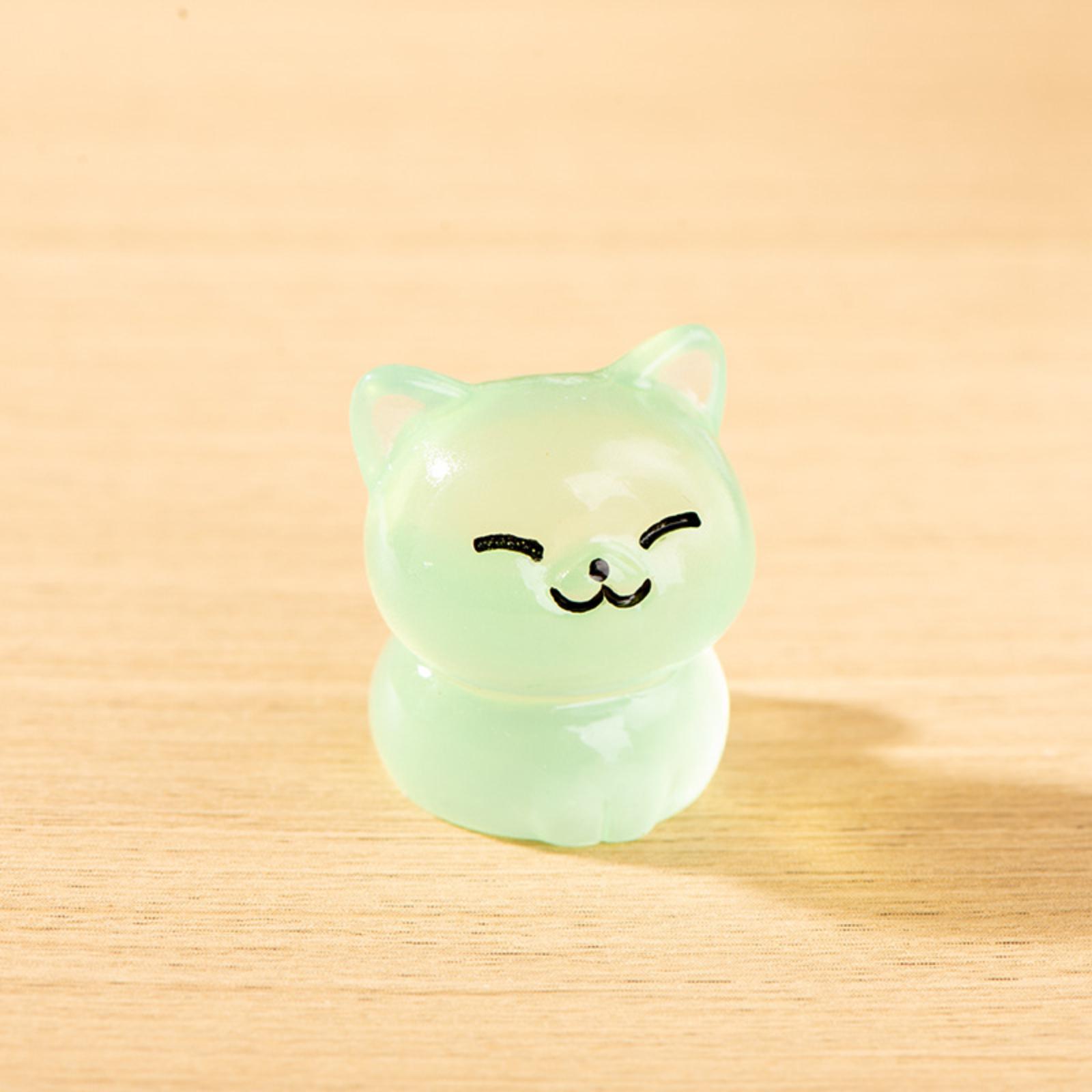 

Glow-in-the-Dark Resin Figurine Micro-Scenery Decorative Ornament Cartoon- Adorable Viral Glowing Desktop Craft Item One Size зелёный