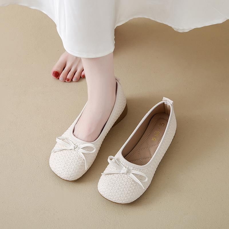 2025 Autumn New Imitation Weaving Comfortable Versatile Mother Shoes Lazy One Pedal Casual Doudou Shoes Shallow Single Shoes