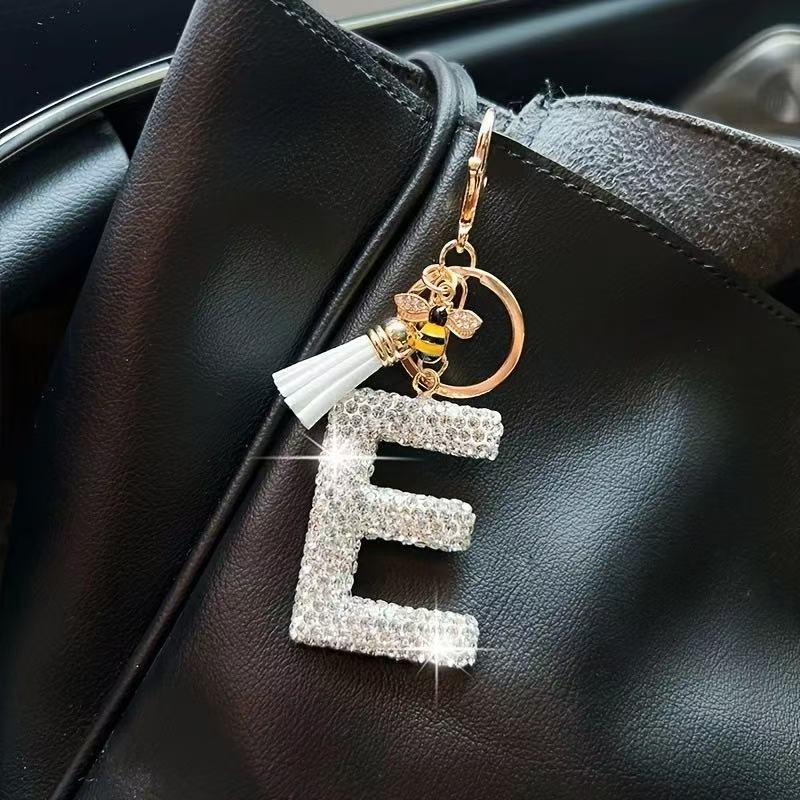 Błyszczący Rhinestone Litera Początkowa A Z Brelok Uroczy Breloczek z Pszczółką Ozdoba z Frędzli Spersonalizowane Prezenty Na Kluczyki Samochodowe Torbę
