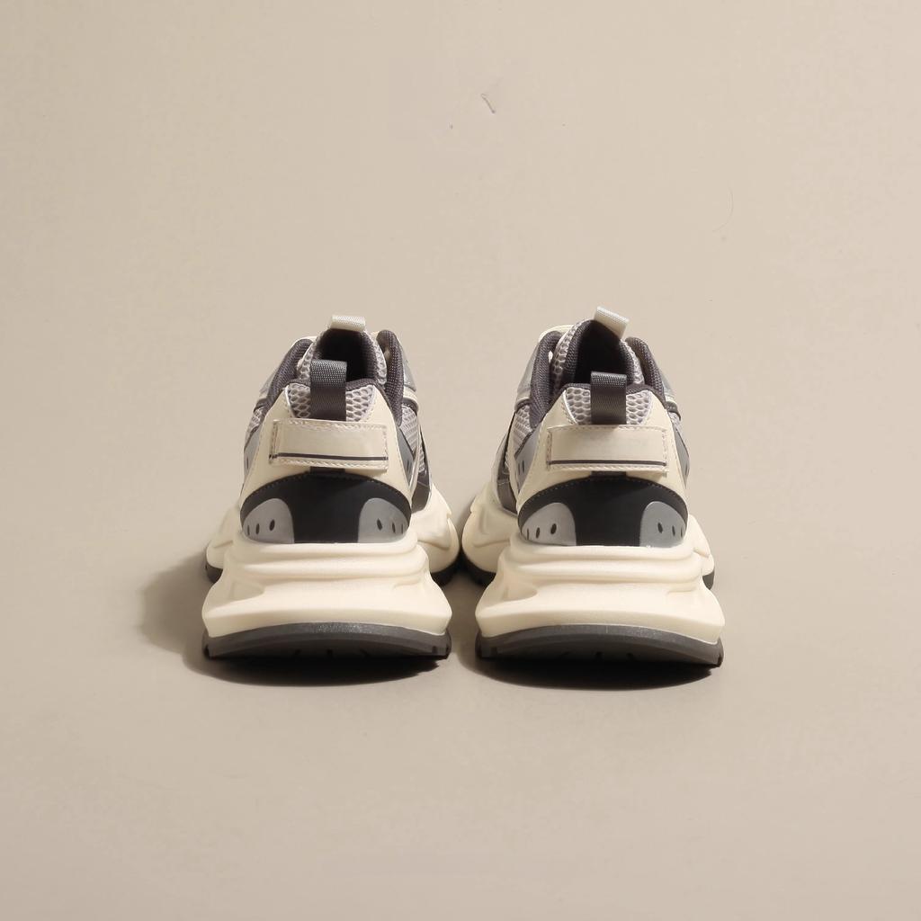 Dad-Schuhe Damen 2024 neue Frühling beliebte Damenschuhe zeigen kleine Füße und erhöhen die Körpergröße Weißschuhe mit dicker Sohle Freizeitsportschuhe