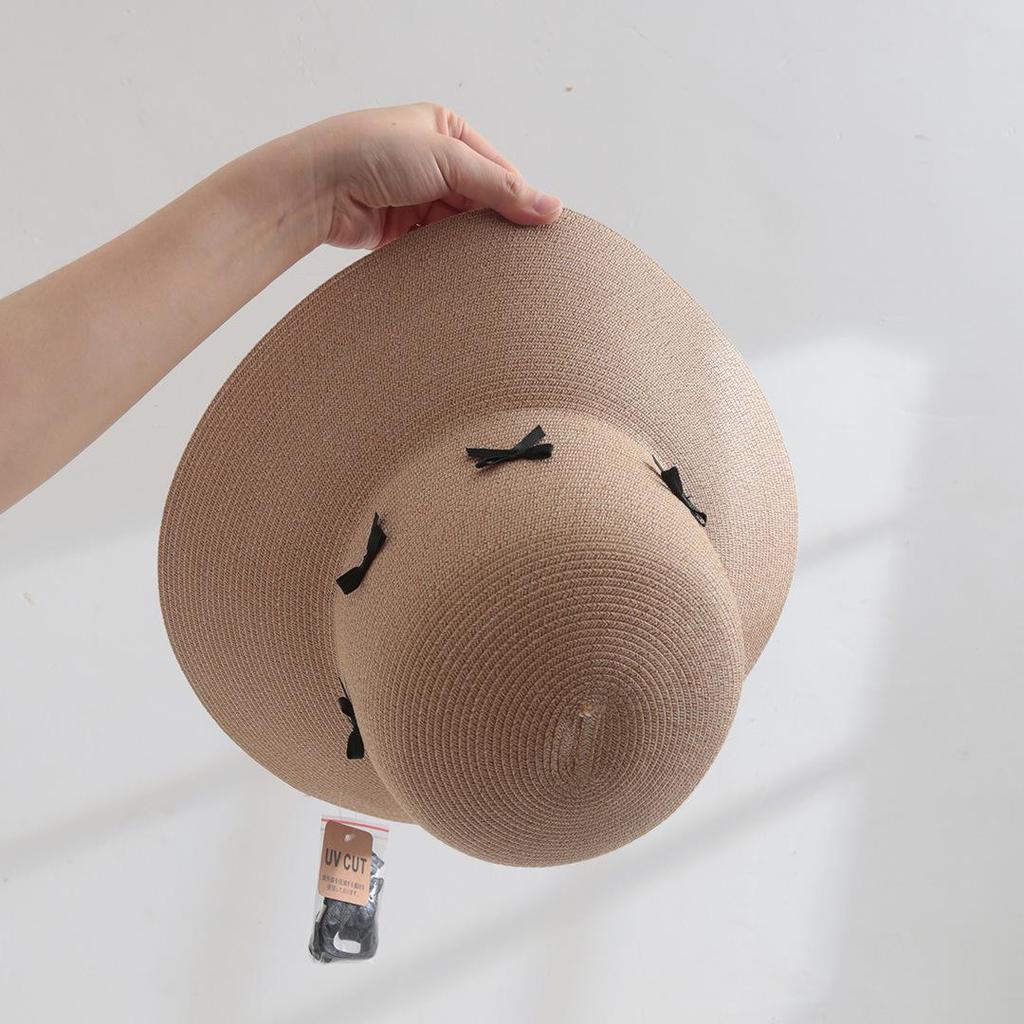 Women's Summer Sun Hat: Foldable Bow-Trimmed Straw Hat with Large Brim for Seaside Vacations