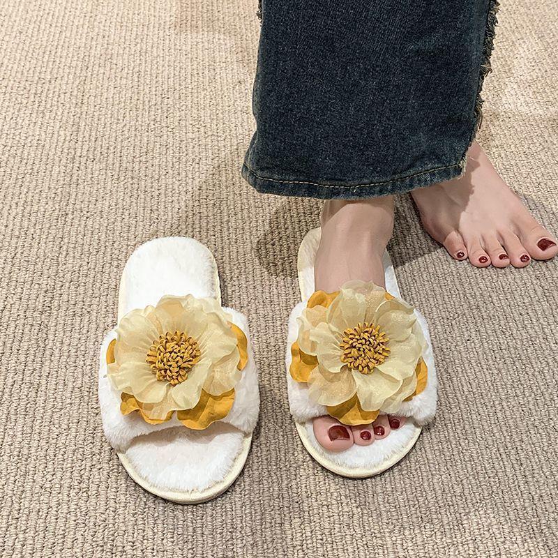 Flower decoration flat-bottomed plush cotton slippers 2025 autumn and winter new casual low-heeled indoor and outdoor one-word slippers women