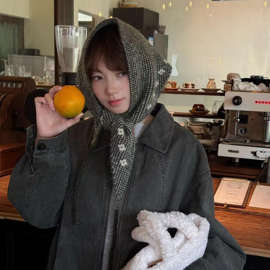 Korean atmosphere knitted jacquard triangle scarf shawl women's autumn and winter wear fashion warm versatile scarf
