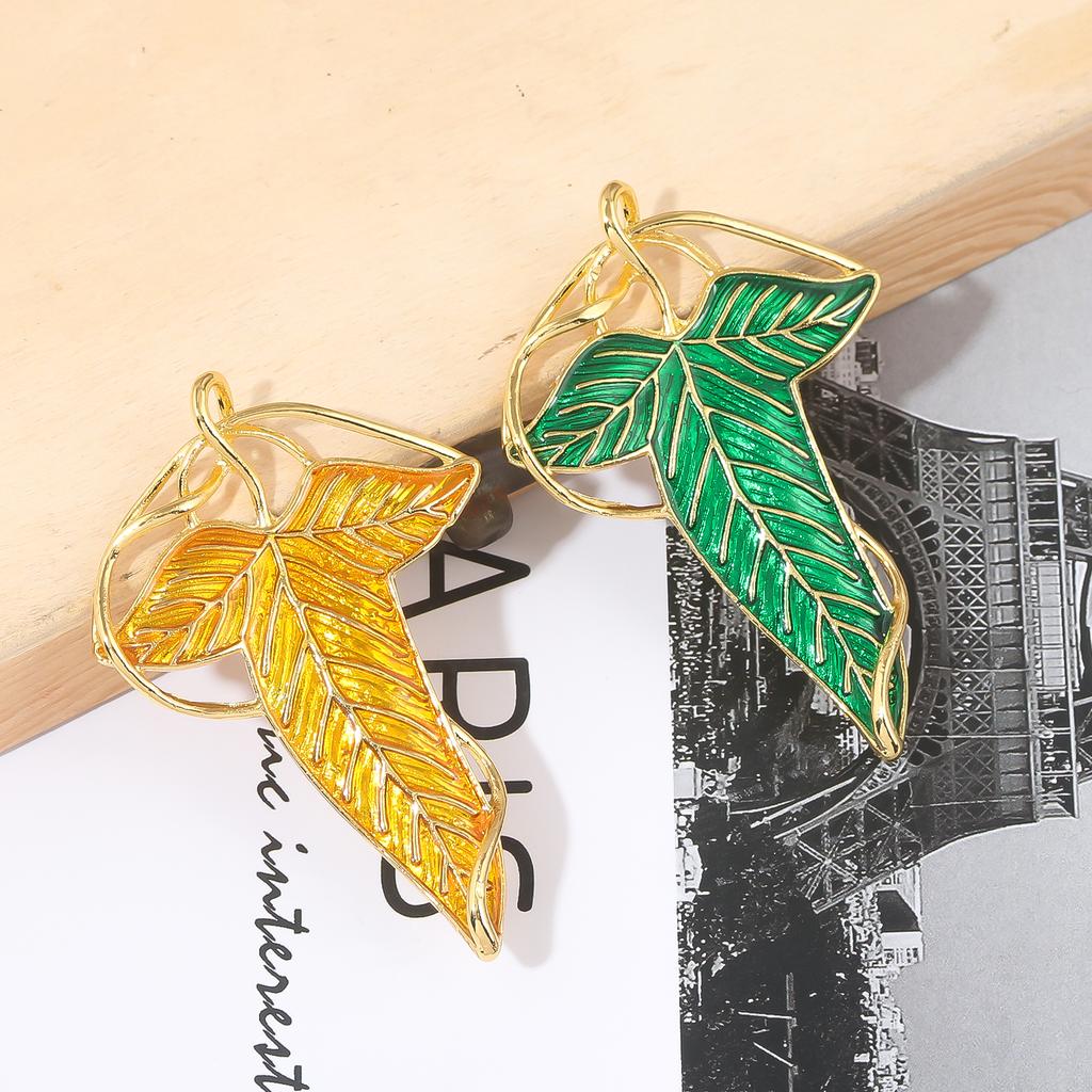 Elf Queen Green Leaves of Lorien Brooch Pin Tolkien Galadriel Legolas Frodo Baggins Aragorn Tree Enamel Badge Movie Jewelry